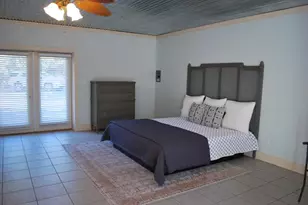 215 N Bayshore Dr, Eastpoint, FL 32328 - Photo 43