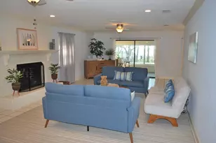 215 N Bayshore Dr, Eastpoint, FL 32328 - Photo 23