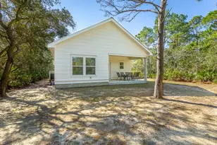 149 Las Brisas Dr, Eastpoint, FL 32328 - Photo 11