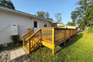 206 10th St, Port Saint Joe, FL 32456 - Photo 25