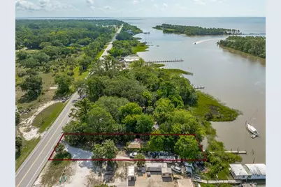 608 Highway 98, Apalachicola, FL 32320 - Photo 3
