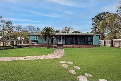 204 Riverview Dr, Wewahitchka, FL 32465 - Photo 17