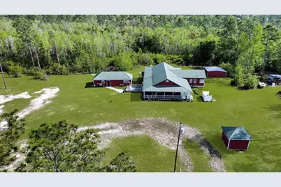 389 E Creekview Dr, Wewahitchka, FL 32465 - Photo 1