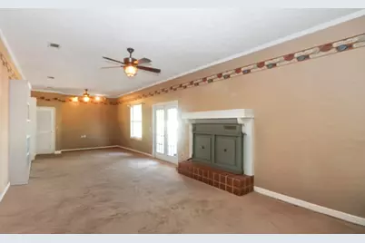 389 E Creekview Dr, Wewahitchka, FL 32465 - Photo 5