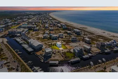 121 Miramar Dr, Mexico Beach, FL 32456 - Photo 1
