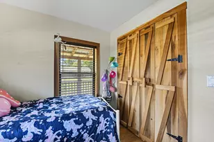 1097 Cypress St, Apalachicola, FL 32320 - Photo 29