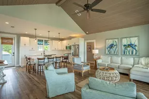 1065 W Gulf Beach Dr, Saint George Island, FL 32328 - Photo 15