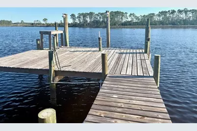 425 River Rd, Carrabelle, FL 32322 - Photo 9