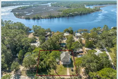 811 Bruce Ave, Carrabelle, FL 32322 - Photo 7