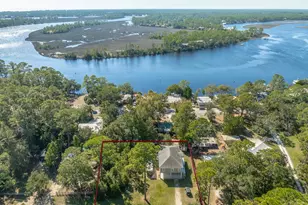 811 Bruce Ave, Carrabelle, FL 32322 - Photo 7