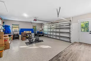 211 N Bayshore Dr, Eastpoint, FL 32328 - Photo 33