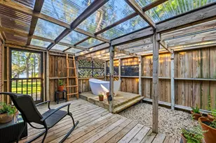 211 N Bayshore Dr, Eastpoint, FL 32328 - Photo 25