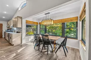 211 N Bayshore Dr, Eastpoint, FL 32328 - Photo 17