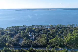 211 N Bayshore Dr, Eastpoint, FL 32328 - Photo 71