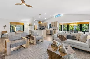 211 N Bayshore Dr, Eastpoint, FL 32328 - Photo 7