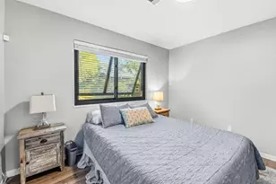 211 N Bayshore Dr, Eastpoint, FL 32328 - Photo 29