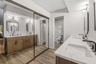 211 N Bayshore Dr, Eastpoint, FL 32328 - Photo 23