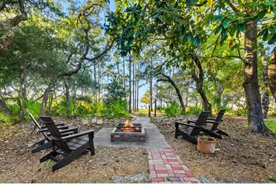 211 N Bay Shore Dr, Eastpoint, FL 32328 - Photo 41