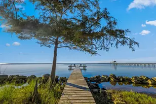 211 N Bayshore Dr, Eastpoint, FL 32328 - Photo 5