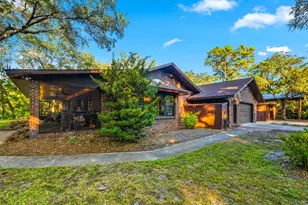 211 N Bayshore Dr, Eastpoint, FL 32328 - Photo 3