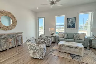 204 W Pine Ave, Saint George Island, FL 32328 - Photo 9