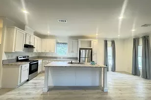124 Meadow Ln, Wewahitchka, FL 32465 - Photo 3