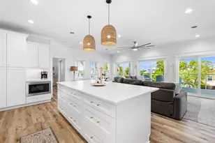 112 35th St, Mexico Beach, FL 32456 - Photo 9