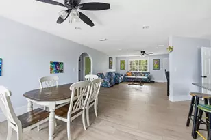 673 Wilderness Rd, Eastpoint, FL 32328 - Photo 7