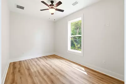 114 8th St, Apalachicola, FL 32320 - Photo 17