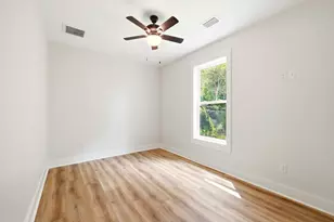 114 8th St, Apalachicola, FL 32320 - Photo 17