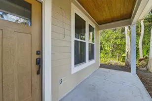 114 8th St, Apalachicola, FL 32320 - Photo 5