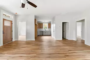 114 8th St, Apalachicola, FL 32320 - Photo 9