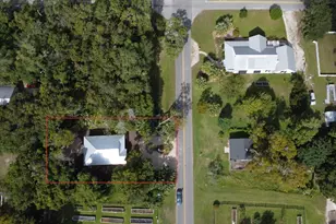 114 8th St, Apalachicola, FL 32320 - Photo 35
