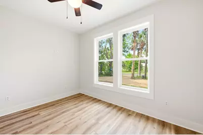 114 8th St, Apalachicola, FL 32320 - Photo 27