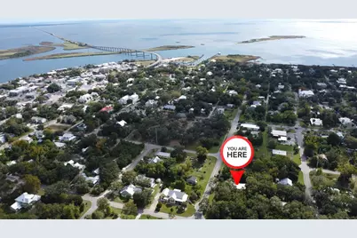 114 8th St, Apalachicola, FL 32320 - Photo 11