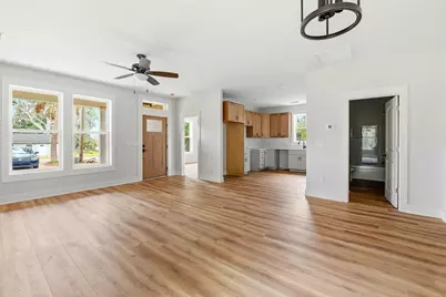 114 8th St, Apalachicola, FL 32320 - Photo 7