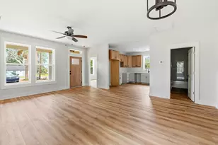 114 8th St, Apalachicola, FL 32320 - Photo 7