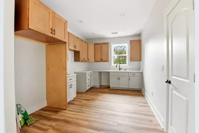 114 8th St, Apalachicola, FL 32320 - Photo 11