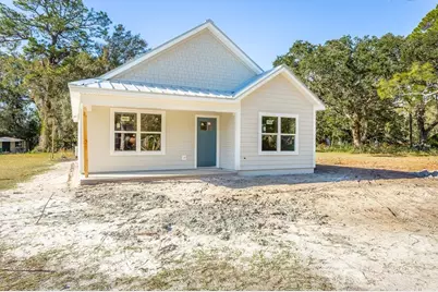 224 17th St, Apalachicola, FL 32320 - Photo 1