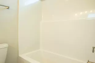 224 17th St, Apalachicola, FL 32320 - Photo 21