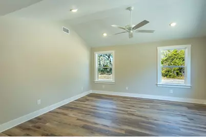 224 17th St, Apalachicola, FL 32320 - Photo 5