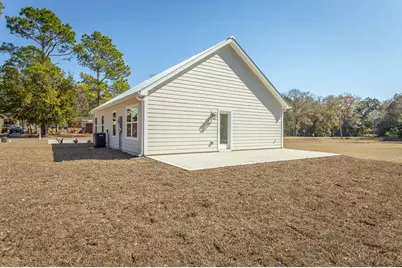 224 17th St, Apalachicola, FL 32320 - Photo 3