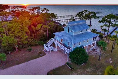 2035 Turpentine Trl, Saint George Island, FL 32328 - Photo 3