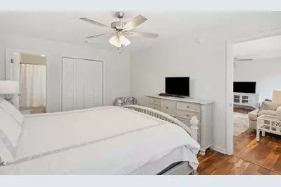 564 W Bay Shore Dr, Saint George Island, FL 32328 - Photo 27