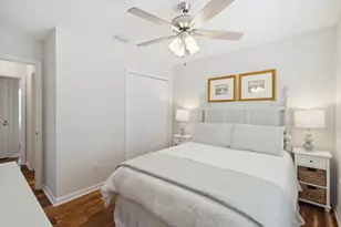 564 W Bay Shore Dr, Saint George Island, FL 32328 - Photo 31