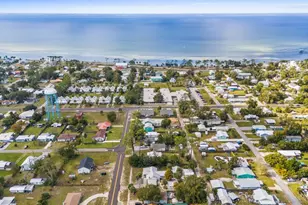 605 10th St, Port Saint Joe, FL 32456 - Photo 5