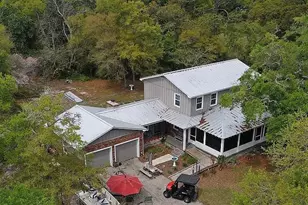 1002 Gulf Ave, Carrabelle, FL 32322 - Photo 3