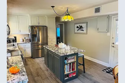 1002 Gulf Ave, Carrabelle, FL 32322 - Photo 7