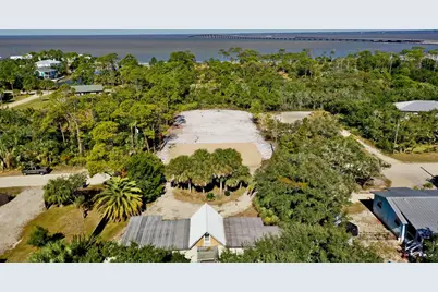 316 W Pine Ave, Saint George Island, FL 32328 - Photo 27