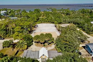 316 W Pine Ave, Saint George Island, FL 32328 - Photo 27